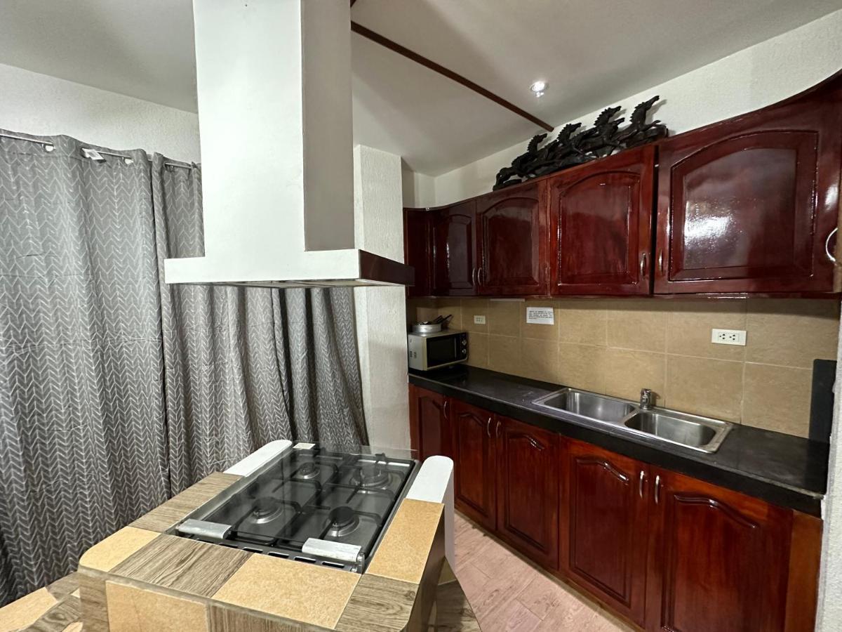 Alona Park Residence - 3 Bedroom Apartment- Alex And Jesa Unit Panglao Dış mekan fotoğraf