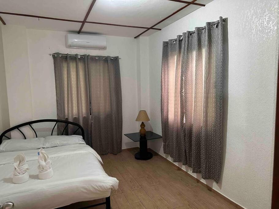 Alona Park Residence - 3 Bedroom Apartment- Alex And Jesa Unit Panglao Dış mekan fotoğraf